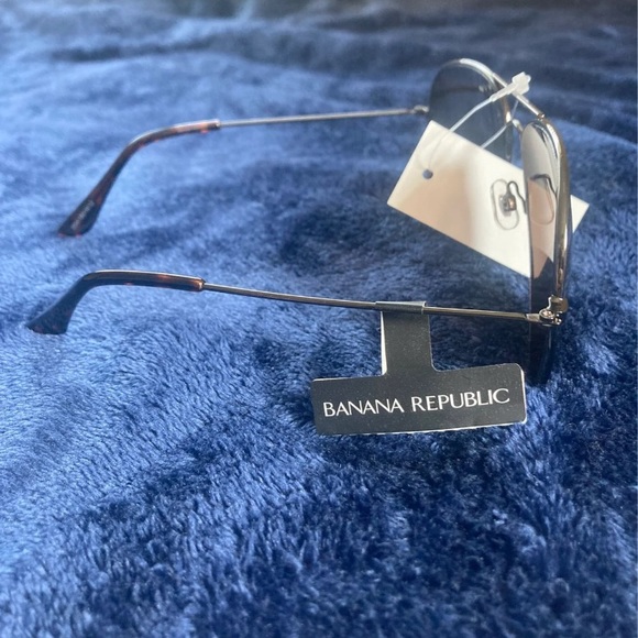 Banana Republic Aviator Sunglasses - Picture 7 of 8